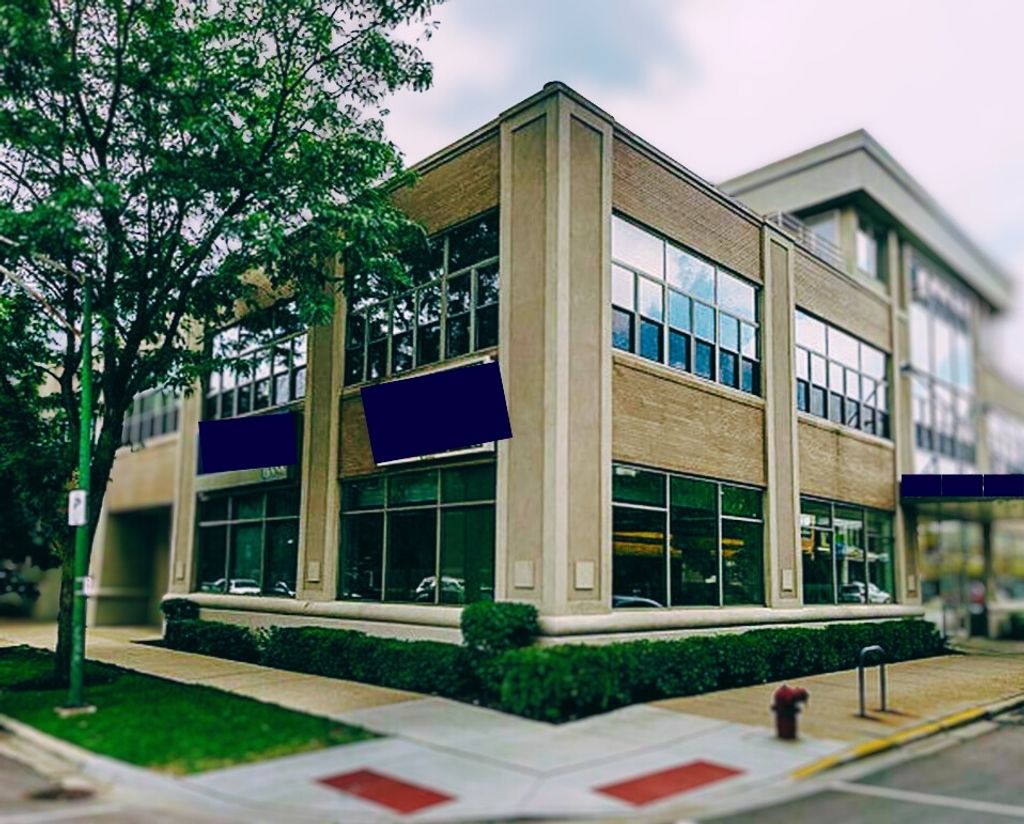 Photo for 2750 N Wayne Avenue #M, Chicago, IL 60614 (MLS # 12523764)