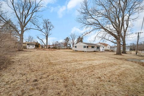Tiny photo for 917 Parks Lane, Ottawa, IL 61350 (MLS # 12579570)