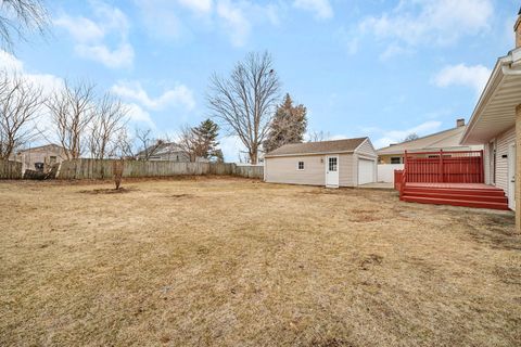 Tiny photo for 917 Parks Lane, Ottawa, IL 61350 (MLS # 12579570)