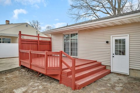Tiny photo for 917 Parks Lane, Ottawa, IL 61350 (MLS # 12579570)