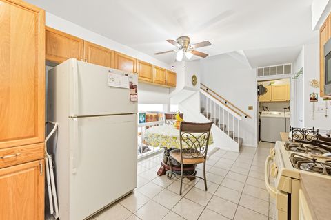 Tiny photo for 123 Honeysuckle Court, Rolling Meadows, IL 60008 (MLS # 12474478)