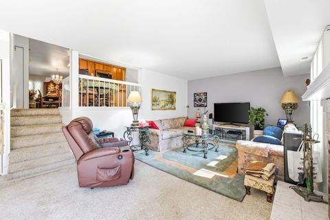 Tiny photo for 123 Honeysuckle Court, Rolling Meadows, IL 60008 (MLS # 12474478)