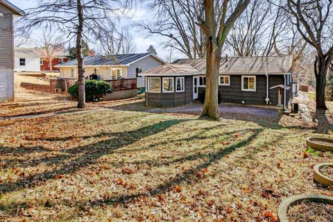 Tiny photo for 920 5th Avenue N, Clinton, IA 52732 (MLS # 100000683)