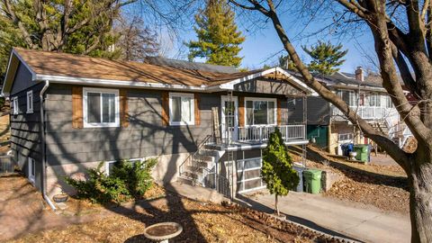 Tiny photo for 920 5th Avenue N, Clinton, IA 52732 (MLS # 100000683)