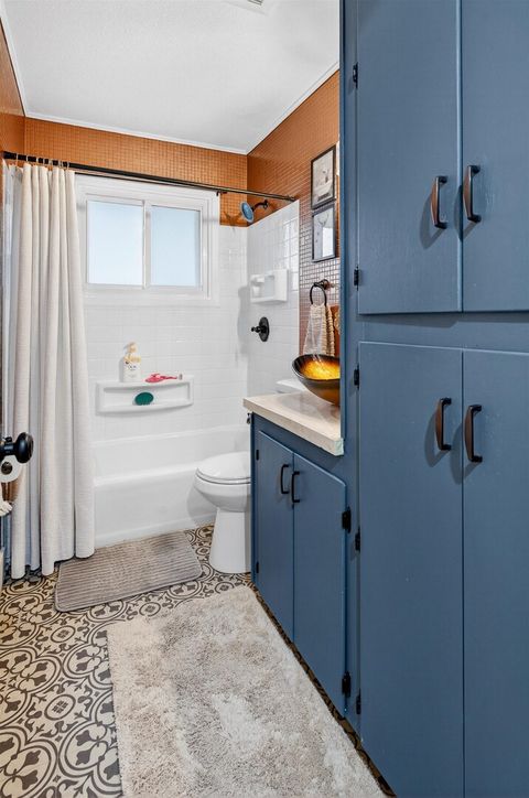 Tiny photo for 920 5th Avenue N, Clinton, IA 52732 (MLS # 100000683)