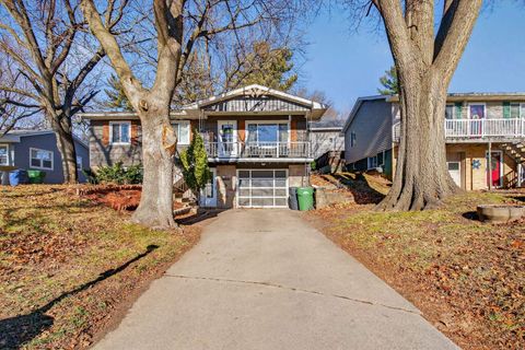 Tiny photo for 920 5th Avenue N, Clinton, IA 52732 (MLS # 100000683)