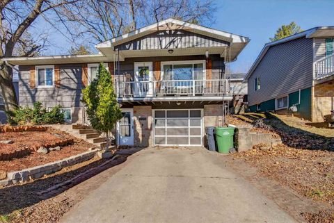 Photo of 920 5th Avenue N, Clinton, IA 52732 (MLS # 100000683)