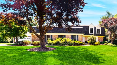 81 Shawford Way Lake Forest IL 60045