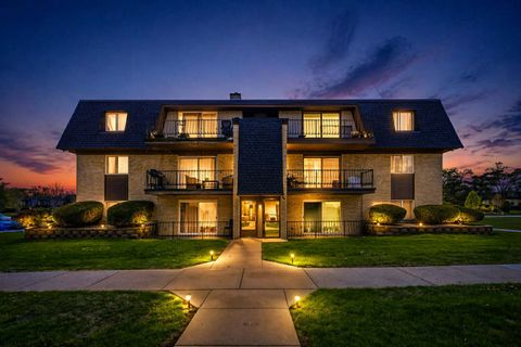 Photo of 11133 S 84th Avenue #1B, Palos Hills, IL 60465 (MLS # 12629595)