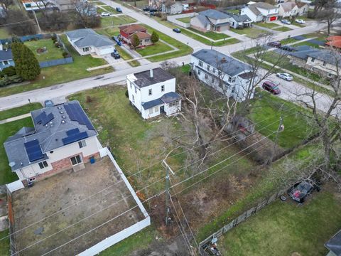 A home in Dixmoor