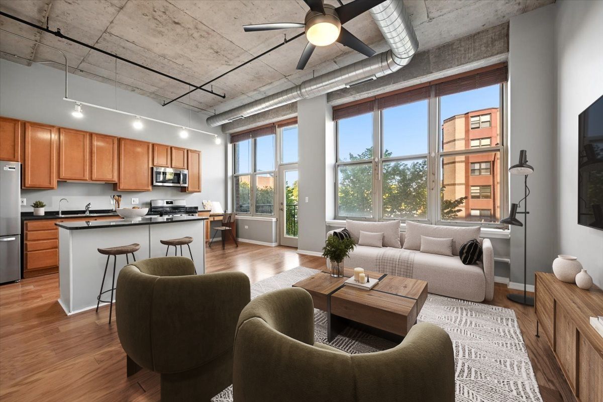 6 S Laflin Street 304