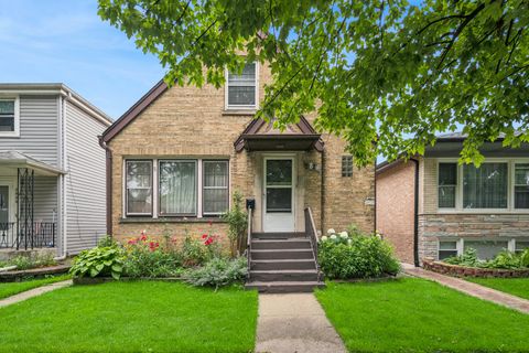 Photo of 3824 N Pittsburgh Avenue, Chicago, IL 60634 (MLS # 12686421)