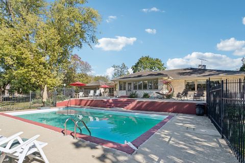 Tiny photo for 1090 Roselle Road, Inverness, IL 60067 (MLS # 12490505)