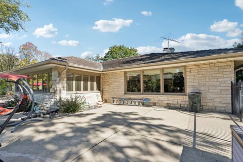 Tiny photo for 1090 Roselle Road, Inverness, IL 60067 (MLS # 12490505)