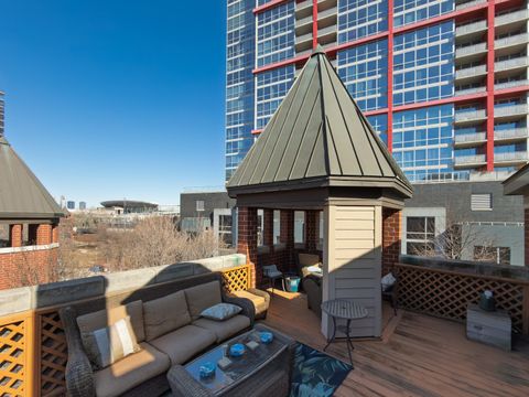 Tiny photo for 1830 S Calumet Avenue #7G, Chicago, IL 60616 (MLS # 12581417)