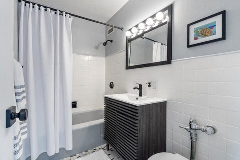 Tiny photo for 1150 N Lake Shore Drive #14K, Chicago, IL 60611 (MLS # 12779436)