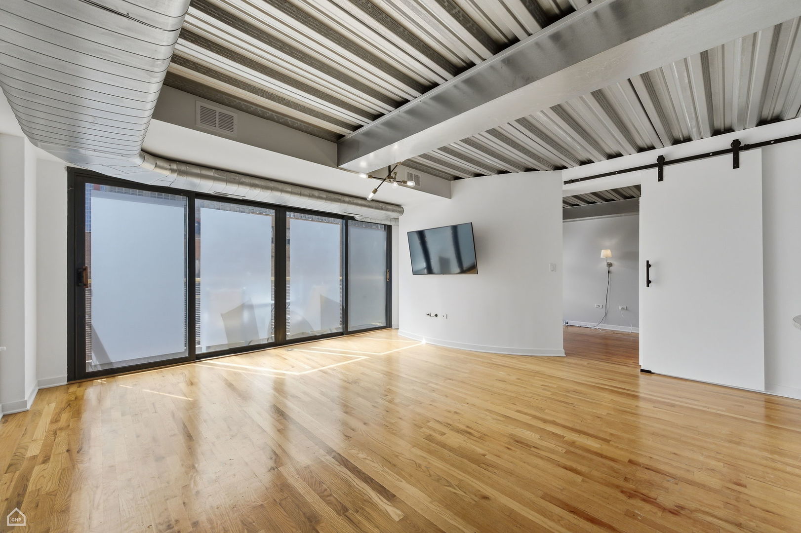 1910 S Indiana Avenue 518