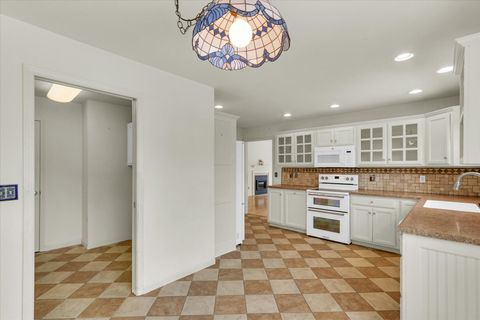 Tiny photo for 1811 E Amber Lane #A, Urbana, IL 61802 (MLS # 12487620)