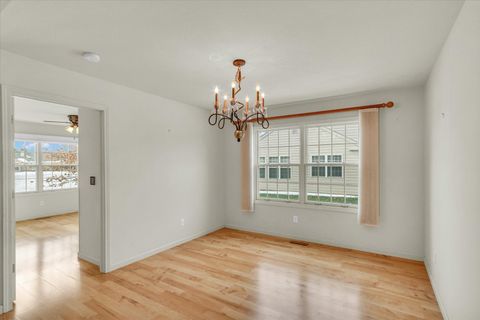 Tiny photo for 1811 E Amber Lane #A, Urbana, IL 61802 (MLS # 12487620)