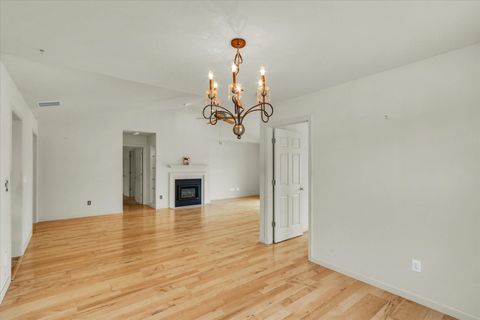 Tiny photo for 1811 E Amber Lane #A, Urbana, IL 61802 (MLS # 12487620)