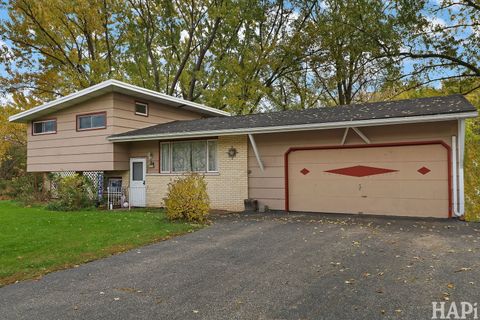 Tiny photo for 1711 Beechnut Drive, Holiday Hills, IL 60051 (MLS # 12498601)