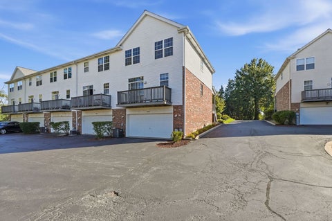Tiny photo for 1060 Kufrin Way, Lombard, IL 60148 (MLS # 12786762)
