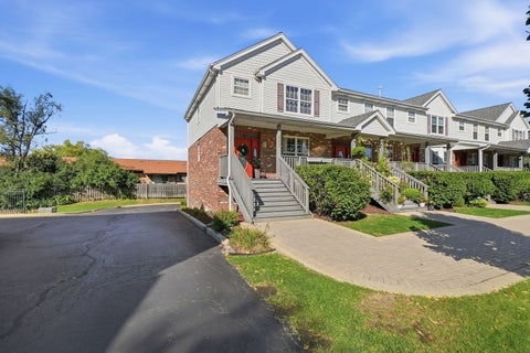Tiny photo for 1060 Kufrin Way, Lombard, IL 60148 (MLS # 12786762)