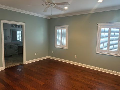 Tiny photo for 8 DOGWOOD Place, Harrisburg, IL 62946 (MLS # EB460493)