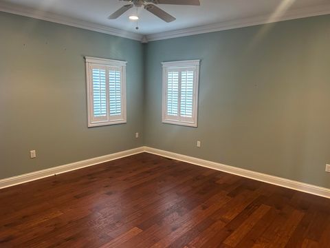 Tiny photo for 8 DOGWOOD Place, Harrisburg, IL 62946 (MLS # EB460493)