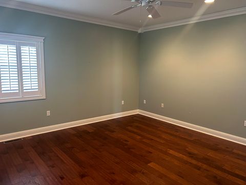 Tiny photo for 8 DOGWOOD Place, Harrisburg, IL 62946 (MLS # EB460493)