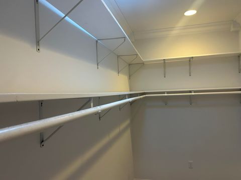 Tiny photo for 8 DOGWOOD Place, Harrisburg, IL 62946 (MLS # EB460493)