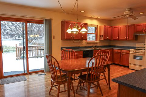 Tiny photo for 904 Harvest Trail #B, Yorkville, IL 60560 (MLS # 12596903)