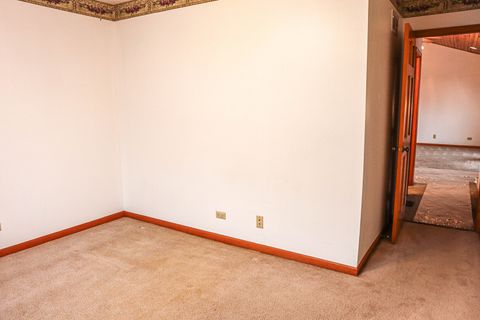 Tiny photo for 904 Harvest Trail #B, Yorkville, IL 60560 (MLS # 12596903)