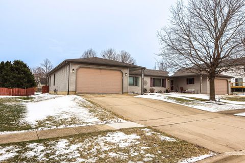 Tiny photo for 904 Harvest Trail #B, Yorkville, IL 60560 (MLS # 12596903)