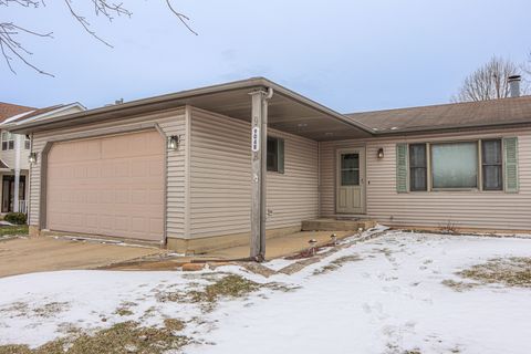 Tiny photo for 904 Harvest Trail #B, Yorkville, IL 60560 (MLS # 12596903)