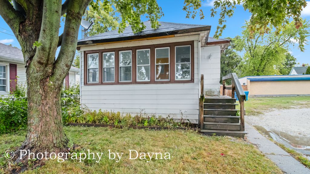 Photo for 846 N 5th Avenue, Kankakee, IL 60901 (MLS # 12486907)