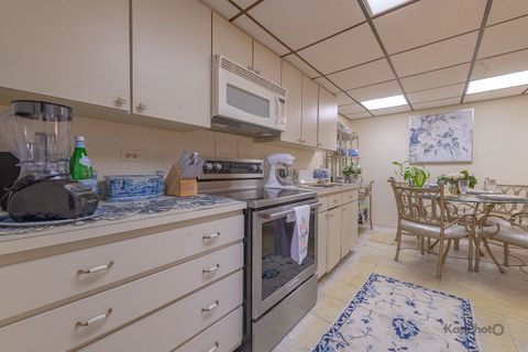 Tiny photo for 3232 Chestnut Drive, Flossmoor, IL 60422 (MLS # 12478618)