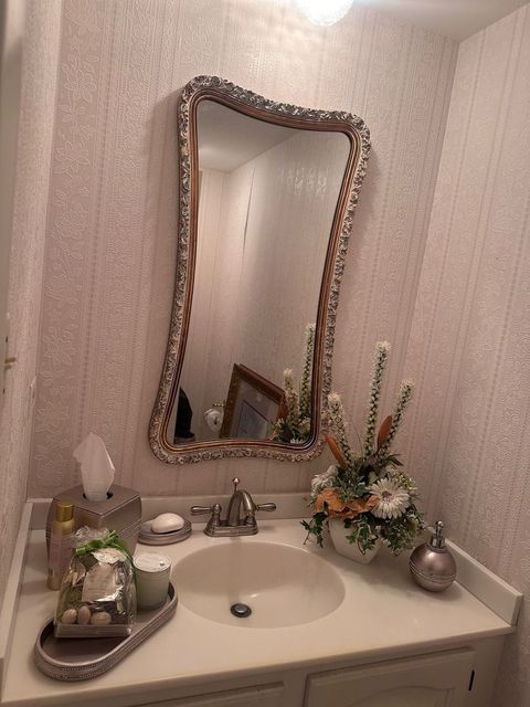 Tiny photo for 3232 Chestnut Drive, Flossmoor, IL 60422 (MLS # 12478618)