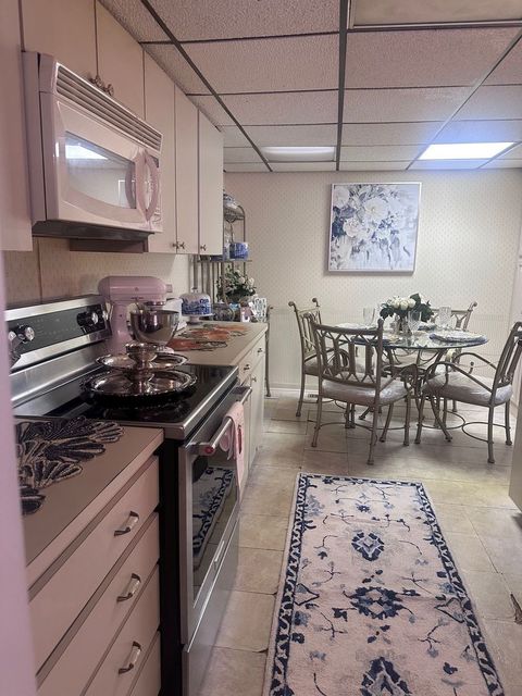 Tiny photo for 3232 Chestnut Drive, Flossmoor, IL 60422 (MLS # 12478618)