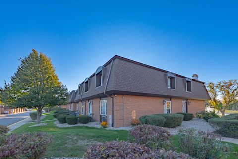 Photo of 3232 Chestnut Drive, Flossmoor, IL 60422 (MLS # 12478618)