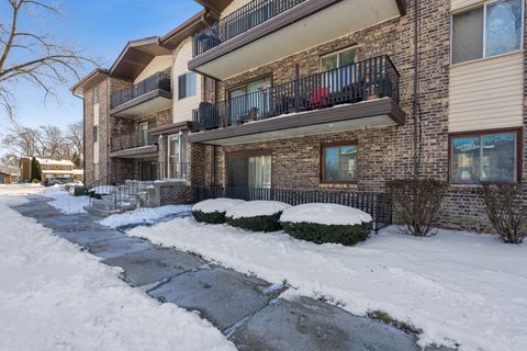 Tiny photo for 13540 Lawler Avenue #76, Crestwood, IL 60418 (MLS # 12554759)