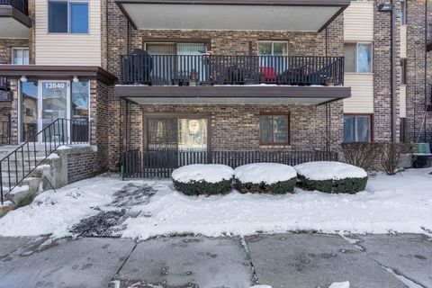 Tiny photo for 13540 Lawler Avenue #76, Crestwood, IL 60418 (MLS # 12554759)