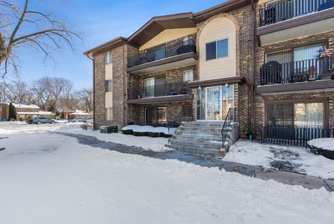 Tiny photo for 13540 Lawler Avenue #76, Crestwood, IL 60418 (MLS # 12554759)