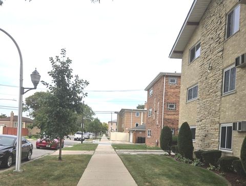 Tiny photo for 6019 W 64th Place #23-4, Chicago, IL 60638 (MLS # 12480494)