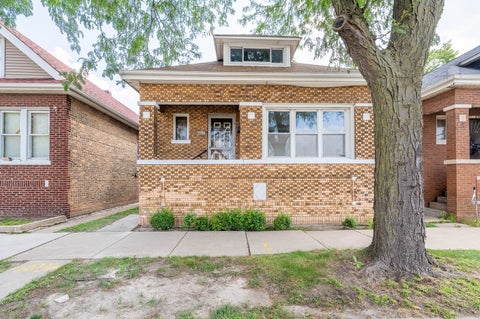 Photo of 8827 S Halsted Street, Chicago, IL 60620 (MLS # 12736391)