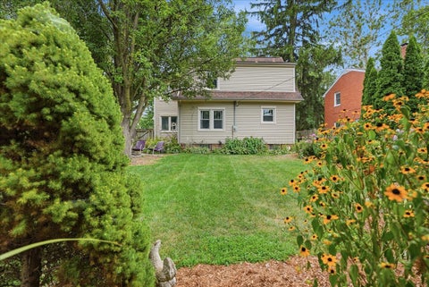 Tiny photo for 2014 E Jackson Street, Bloomington, IL 61701 (MLS # 12766133)