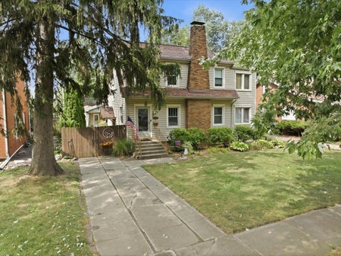 Tiny photo for 2014 E Jackson Street, Bloomington, IL 61701 (MLS # 12766133)