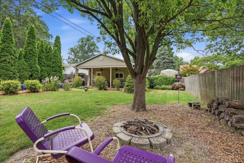 Tiny photo for 2014 E Jackson Street, Bloomington, IL 61701 (MLS # 12766133)