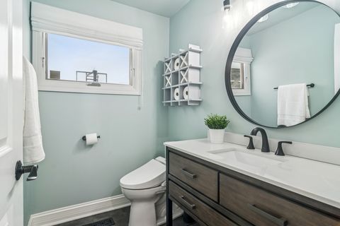 Tiny photo for 2528 N Walnut Avenue, Arlington Heights, IL 60004 (MLS # 12499431)