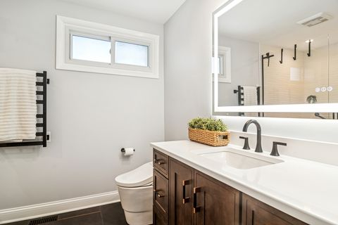 Tiny photo for 2528 N Walnut Avenue, Arlington Heights, IL 60004 (MLS # 12499431)